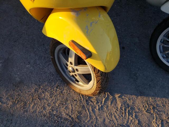 ZAPM448F875011426 - 2007 VESPA LX 150 YELLOW photo 9