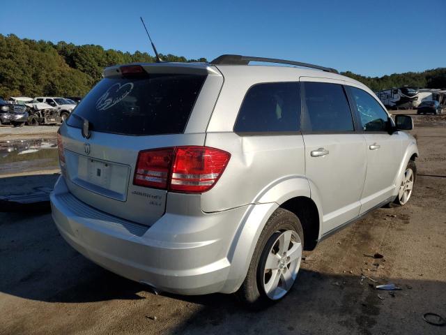 3D4PG5FV7AT201976 - 2011 DODGE JOURNEY SILVER photo 4