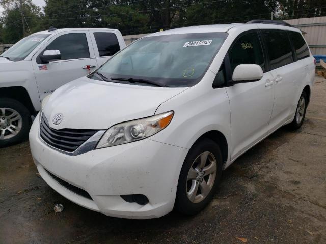 5TDKA3DC9BS008321 - 2011 TOYOTA SIENNA BAS WHITE photo 2