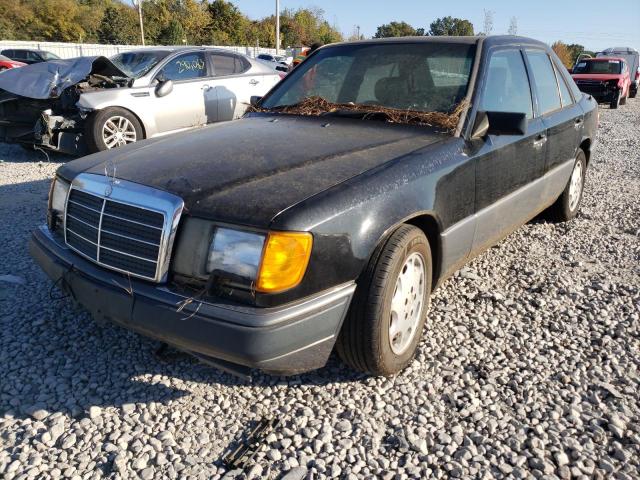 WDBEA34E4PB930460 - 1993 MERCEDES-BENZ 400 E BLACK photo 2