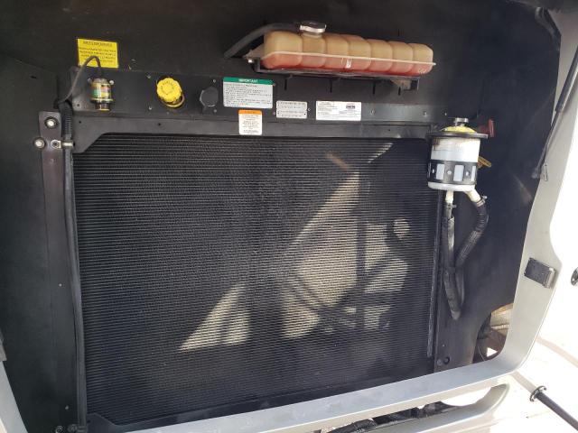 4UZACWFC0JCJW0780 - 2018 FREIGHTLINER CHASSIS XC ბეჟი ფოტო 7