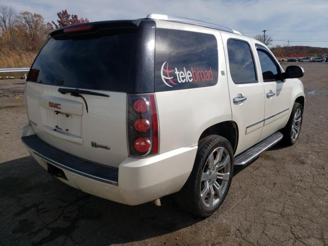 1GKS2GEJXDR243107 - 2013 GMC YUKON DENA WHITE photo 4