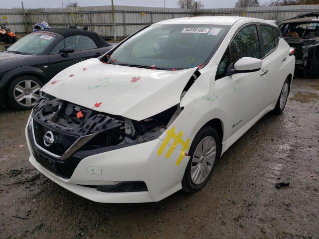 1N4AZ1CP2JC315526 - 2018 NISSAN LEAF S WHITE photo 2