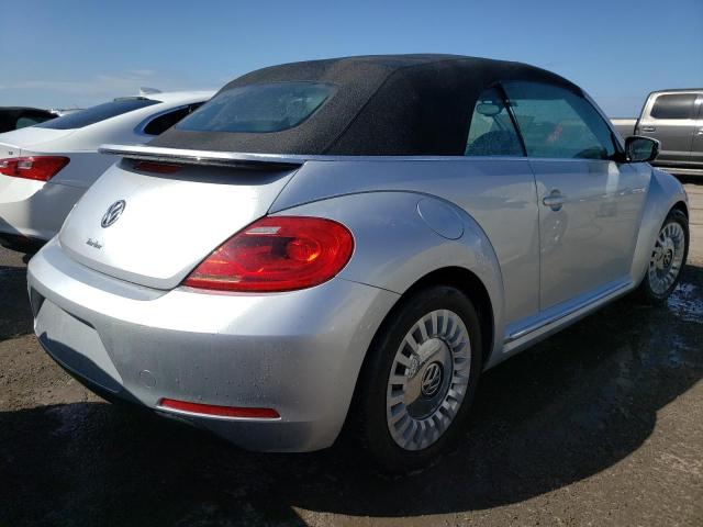 3VW507AT5GM801714 - 2016 VOLKSWAGEN BEETLE S/S 银色 照片 4