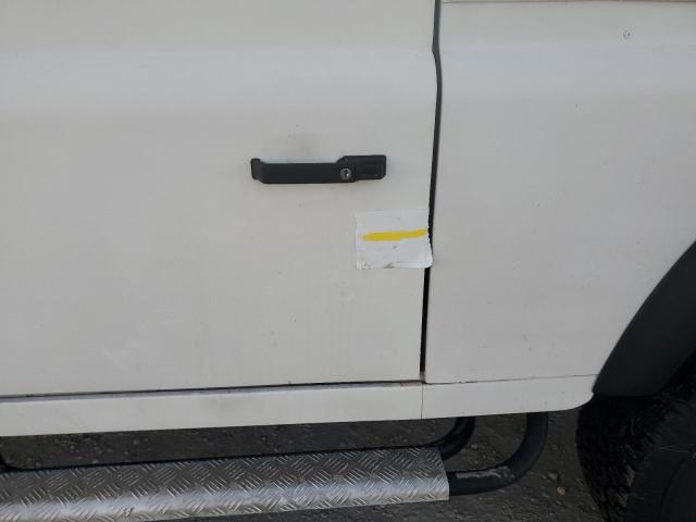 SALDV3247VA101860 - 1997 LAND ROVER DEFENDER 9 WHITE photo 9