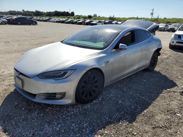 5YJSA1E27HF194609 - 2017 TESLA MODEL S SILVER photo 2