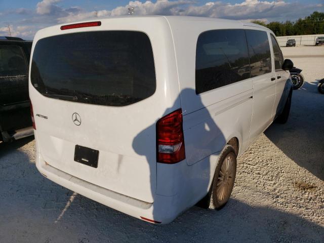 W1YV0CEY1L3694623 - 2020 MERCEDES-BENZ METRIS WHITE photo 4