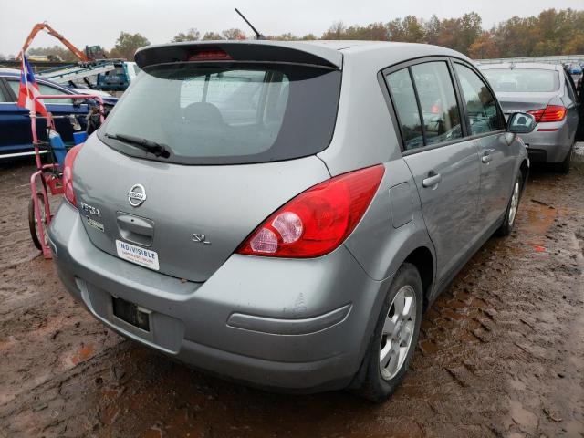 3N1BC13E88L407935 - 2008 NISSAN VERSA SILVER photo 4