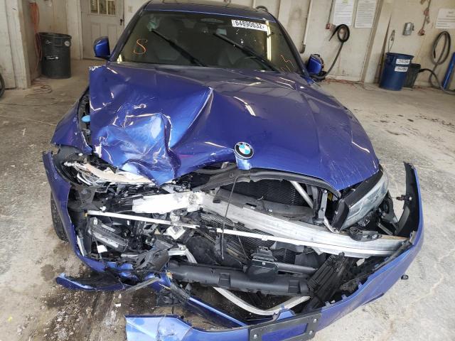 WBA5R1C56KAE81281 - 2019 BMW 330I BLUE photo 9