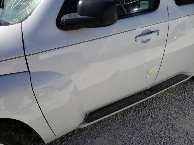 3GNBAAFW1BS624531 - 2011 CHEVROLET HHR LS WHITE photo 9