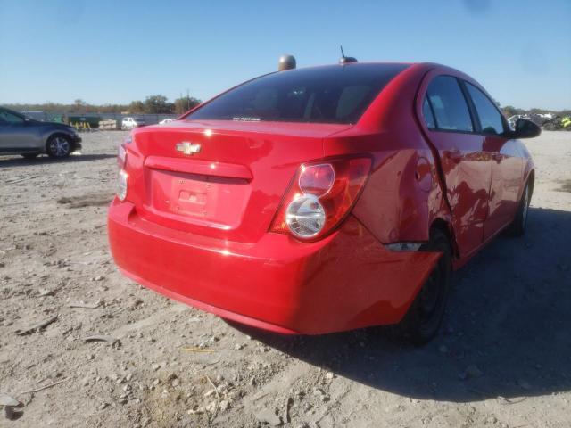 1G1JA5SH8F4151034 - 2015 CHEVROLET SONIC LS RED photo 4