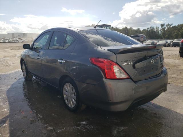 3N1CN7AP4JL832032 - 2018 NISSAN VERSA S ნაცრისფერი ფოტო 3