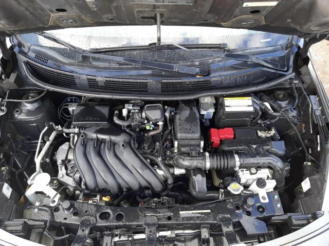 3N1CN7AP4JL832032 - 2018 NISSAN VERSA S ნაცრისფერი ფოტო 7