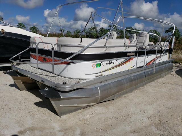 APX23380C717 - 2017 OTHER BOAT WHITE photo 2