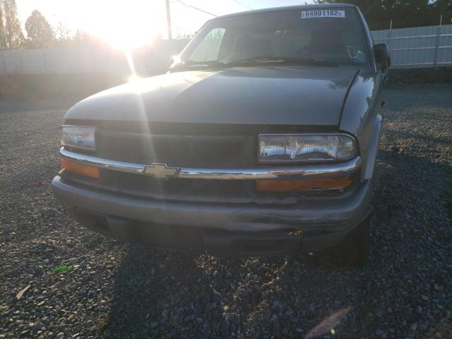 1GCCS19WX18144128 - 2001 CHEVROLET S TRUCK S1 GOLD photo 9