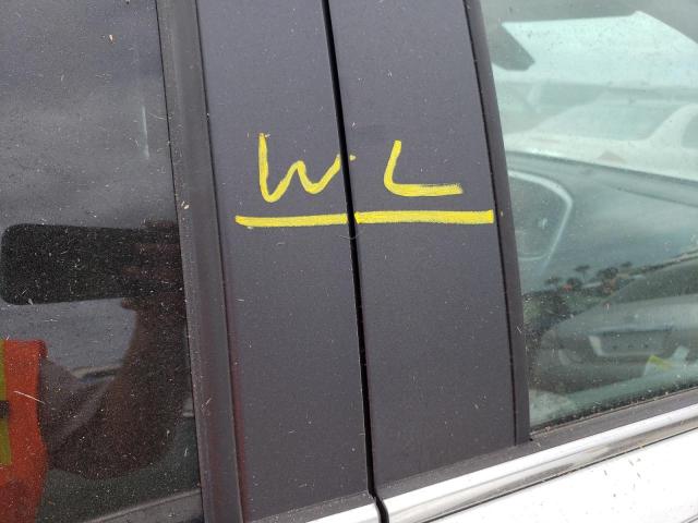 1GCGTCEN6K1199760 - 2019 CHEVROLET COLORADO L WHITE photo 9