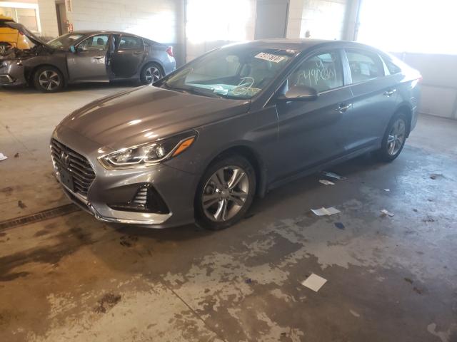 5NPE34AF9JH633219 - 2018 HYUNDAI SONATA SPO GRAY photo 2