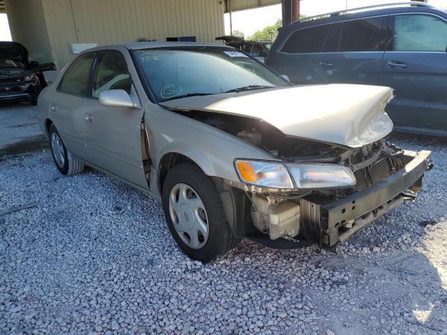 4T1BF22K2WU925796 - 1998 TOYOTA CAMRY CE BEIGE photo 1