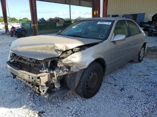 4T1BF22K2WU925796 - 1998 TOYOTA CAMRY CE BEIGE photo 2