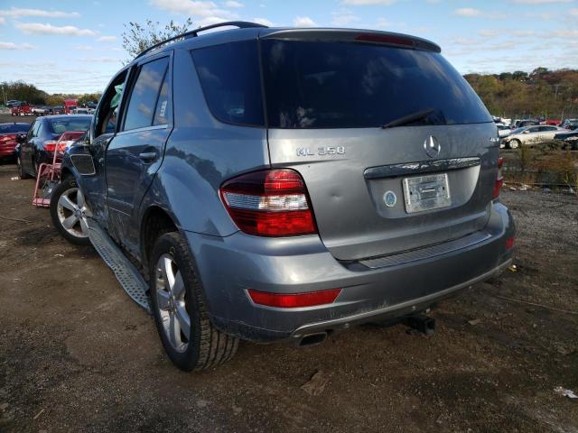 4JGBB8GB6BA722056 - 2011 MERCEDES-BENZ ML 350 4MA GRAY photo 3