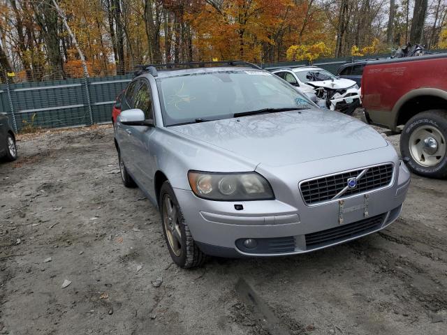 YV1MJ682572280210 - 2007 VOLVO V50 T5 SILVER photo 1