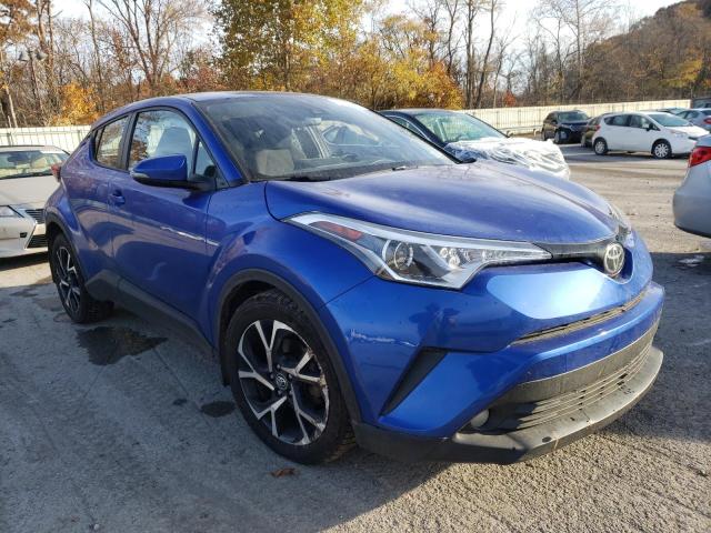 NMTKHMBX3JR049810 - 2018 TOYOTA C-HR XLE BLUE photo 1