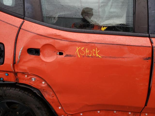 ZACCJAAT7FPB87944 - 2015 JEEP RENEGADE S ORANGE photo 6