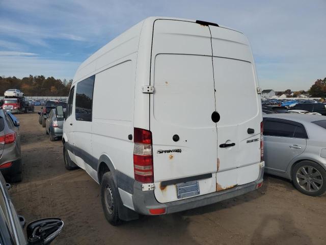 WD4PE7CC7B5507830 - 2011 MERCEDES-BENZ SPRINTER 2 WHITE photo 3