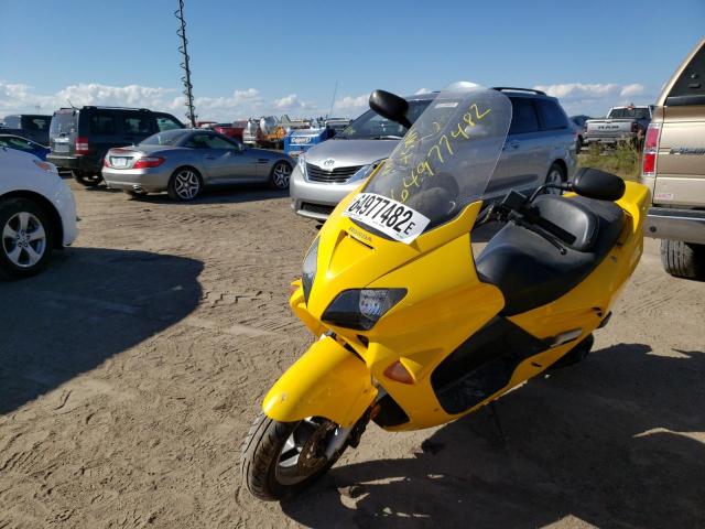 JH2MF06123K100911 - 2003 HONDA NSS250 YELLOW photo 2