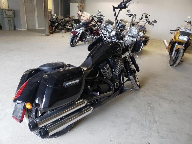 5VPGA36N8D3024066 - 2013 VICTORY MOTORCYCLES VEGAS 8-BA BLACK photo 4