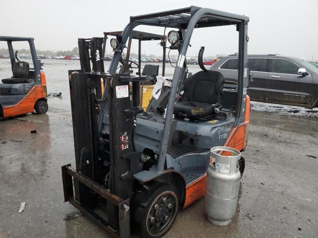 68521 - 2015 TOYOTA FORKLIFT ORANGE photo 2