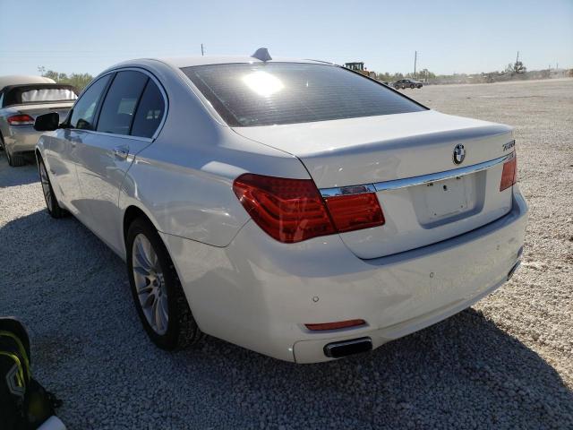 WBAKA8C59BCY37131 - 2011 BMW 750 I WHITE photo 3