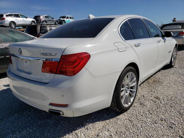 WBAKA8C59BCY37131 - 2011 BMW 750 I WHITE photo 4