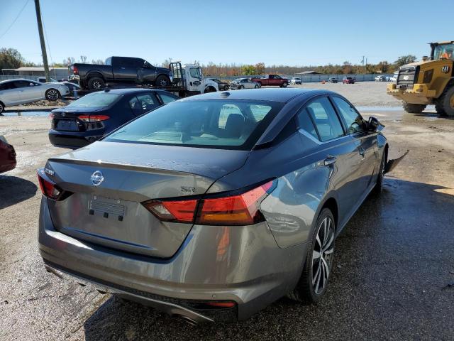 1N4BL4CV3NN345604 - 2022 NISSAN ALTIMA SR GRAY photo 4