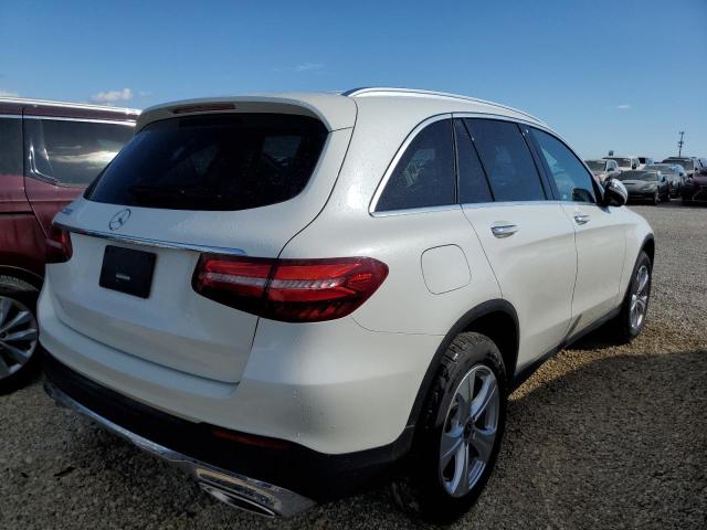 WDC0G4JB3JV081867 - 2018 MERCEDES-BENZ GLC 300 WHITE photo 4