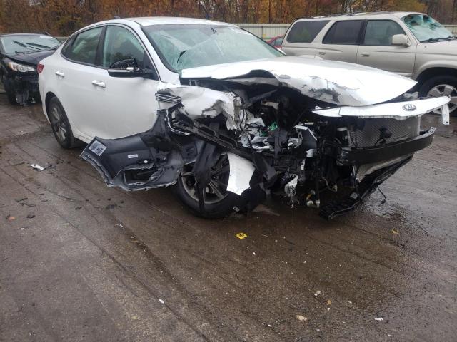 5XXGT4L34KG316053 - 2019 KIA OPTIMA LX WHITE photo 1