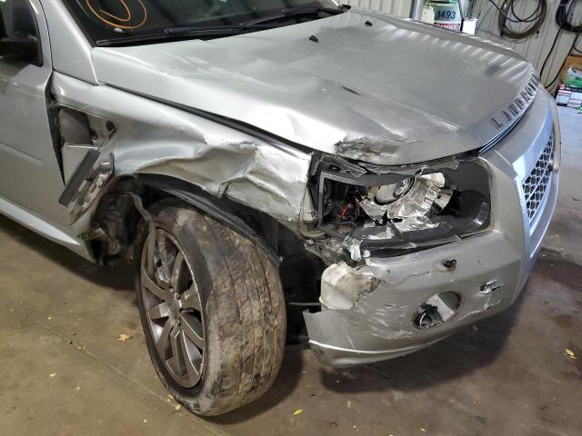 SALFT24N58H074667 - 2008 LAND ROVER LR2 HSE TE SILVER photo 9