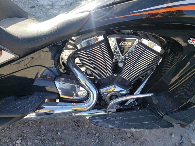 5VPVTAAV3H3057091 - 2017 VICTORY MOTORCYCLES VISION TOU BLACK photo 7