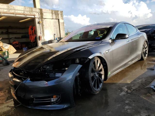 5YJSA1E22JF257041 - 2018 TESLA MODEL S Gris foto 2