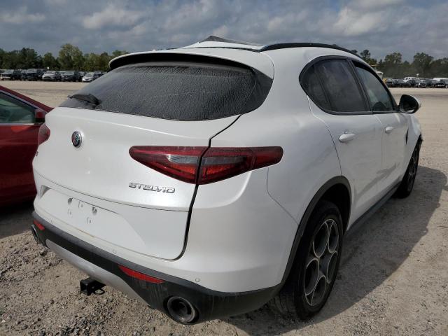 ZASFAKNN3J7B80159 - 2018 ALFA ROMEO STELVIO TI WHITE photo 4
