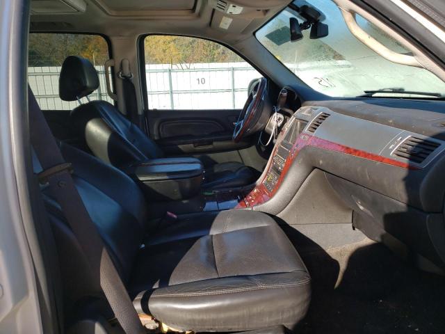 1GYFK66897R321751 - 2007 CADILLAC ESCALADE E WHITE photo 5