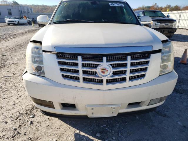 1GYFK66897R321751 - 2007 CADILLAC ESCALADE E WHITE photo 9