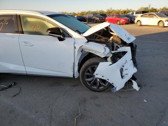 JTJYARBZ0J2108993 - 2018 LEXUS NX 300 BAS 白色 照片 9