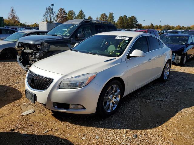 2G4GR5EKXC9112760 - 2012 BUICK REGAL WHITE photo 2