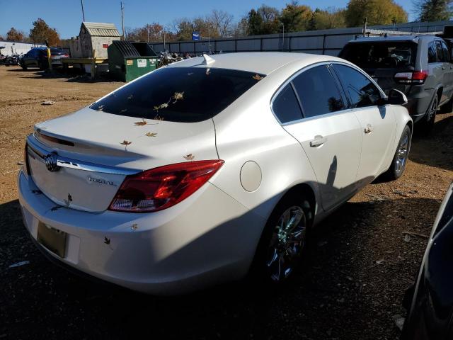 2G4GR5EKXC9112760 - 2012 BUICK REGAL WHITE photo 4
