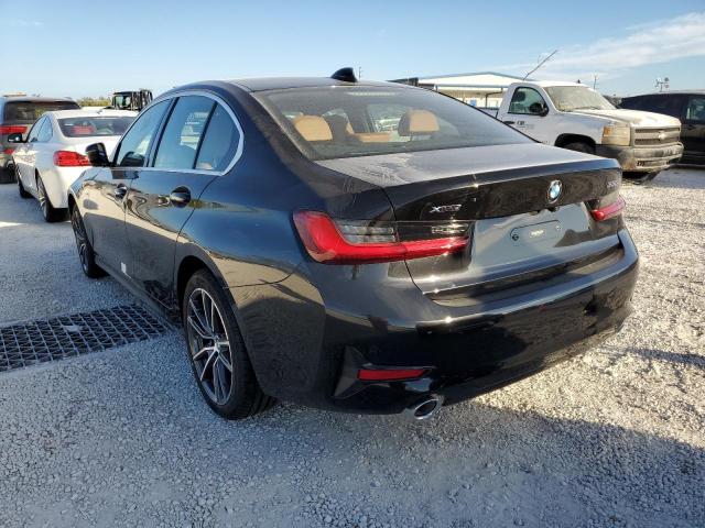 3MW5R7J04M8C17353 - 2021 BMW 330XI BLACK photo 3