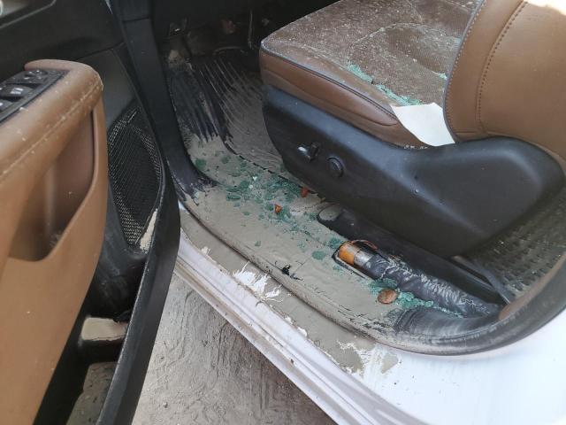 2C4RC1GG0KR526662 - 2019 CHRYSLER PACIFICA L WHITE photo 9