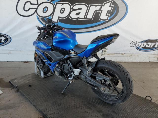 JKAEXEJ1XJDA02786 - 2018 KAWASAKI EX650 J 黑色 照片 3