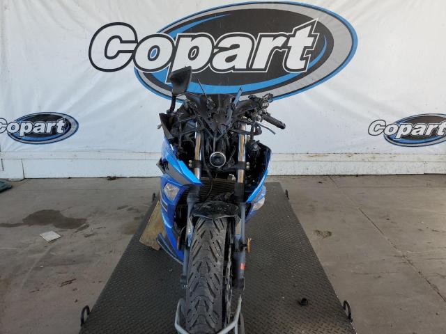 JKAEXEJ1XJDA02786 - 2018 KAWASAKI EX650 J 黑色 照片 9