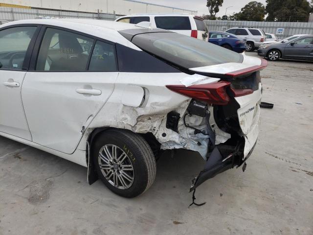 JTDKARFPXJ3076193 - 2018 TOYOTA PRIUS PRIM 白色 照片 9